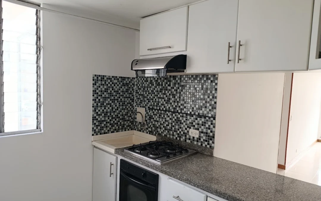 VENDO MODERNO E ILUMINADO APTO EN ANDES NORTE